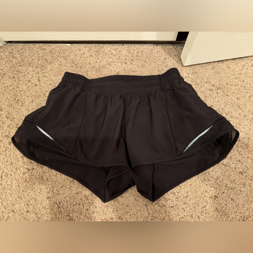 Black Lululemon shorts 2.5”